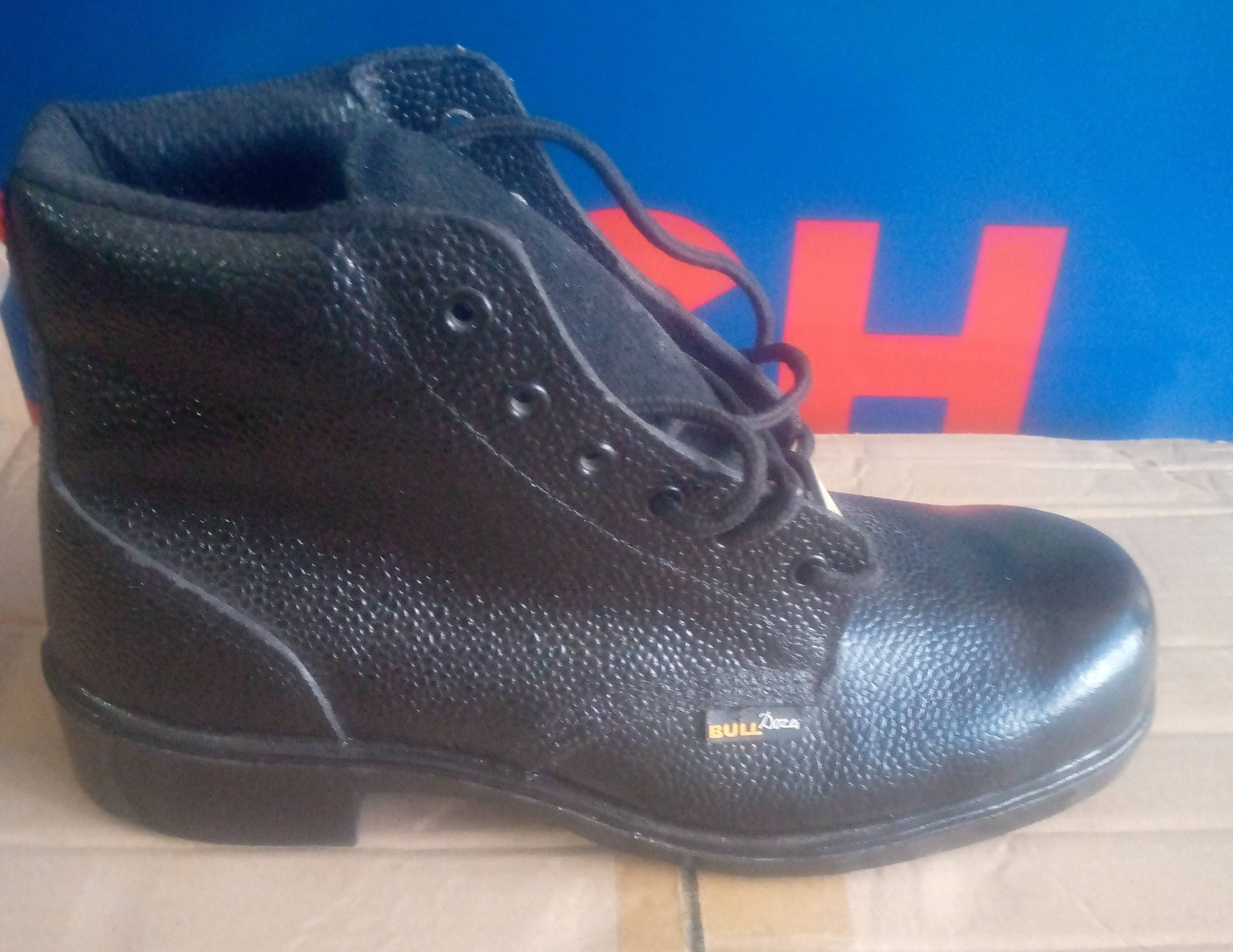 Bull Dozer Safety Boots